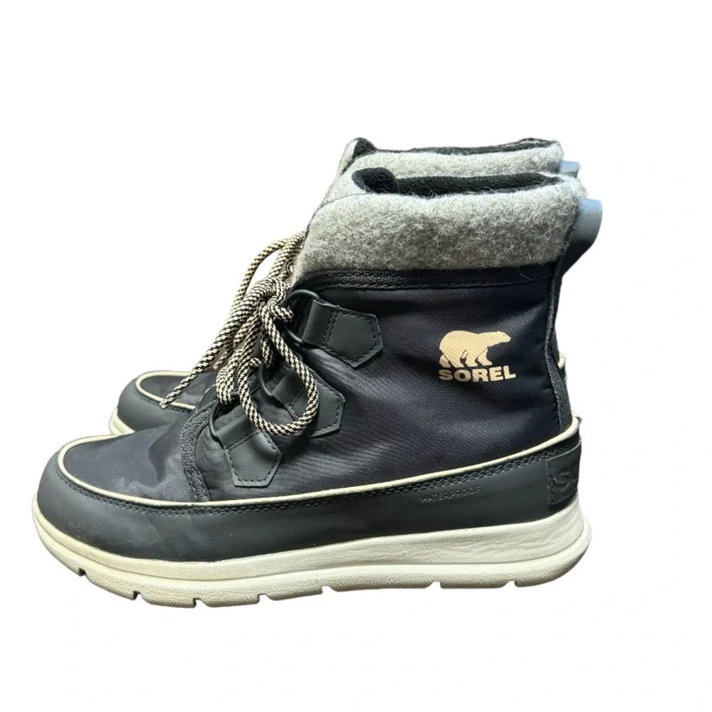Sorel Explorer Carnival insulated waterproof winter boot women's Size 7